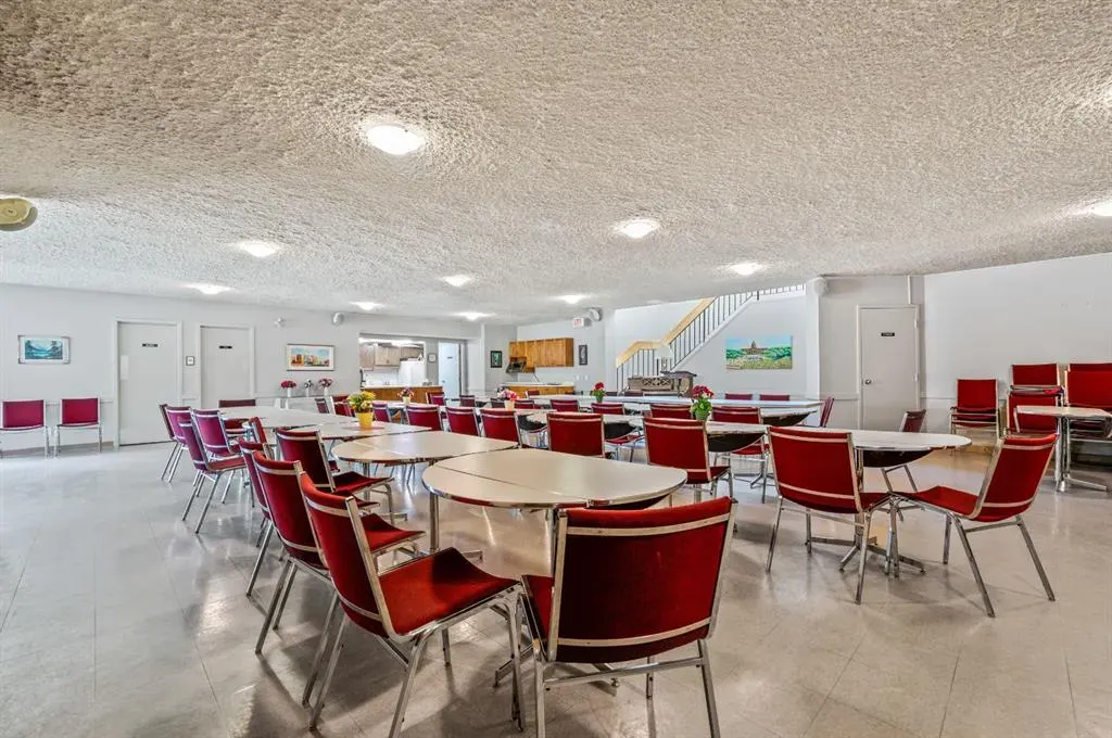 11 Coach Side Terrace SW