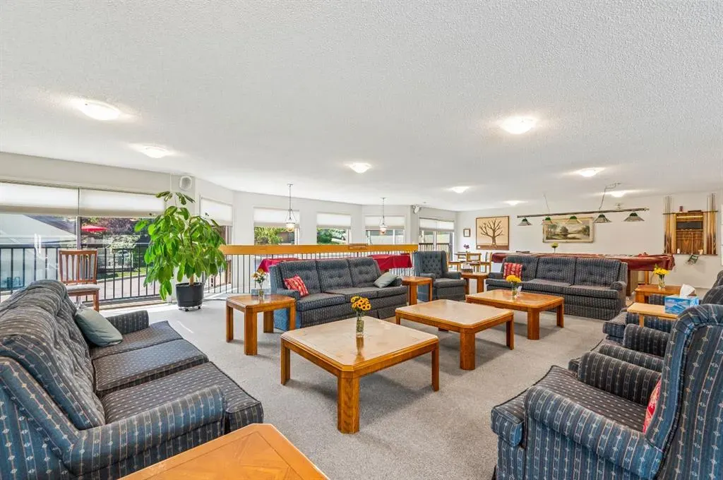 11 Coach Side Terrace SW