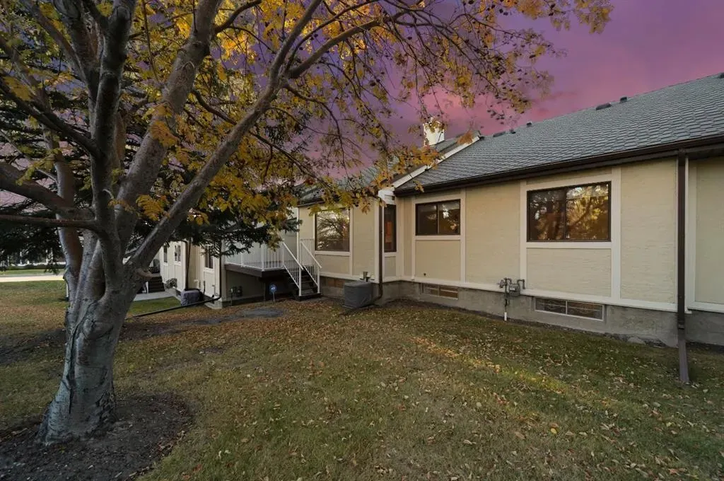 11 Coach Side Terrace SW