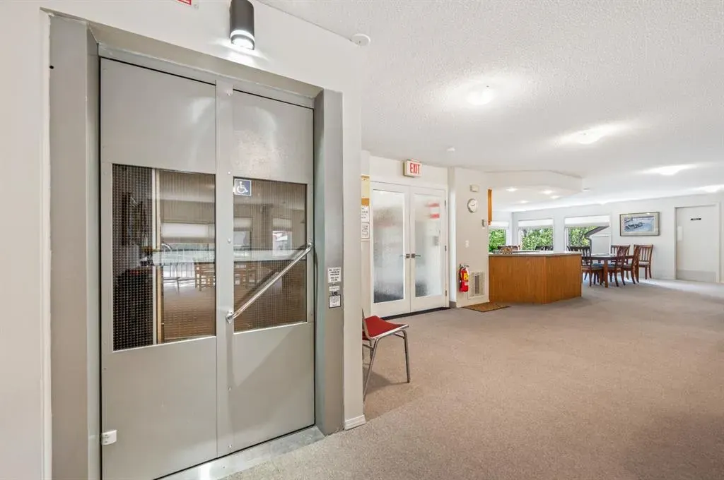 11 Coach Side Terrace SW