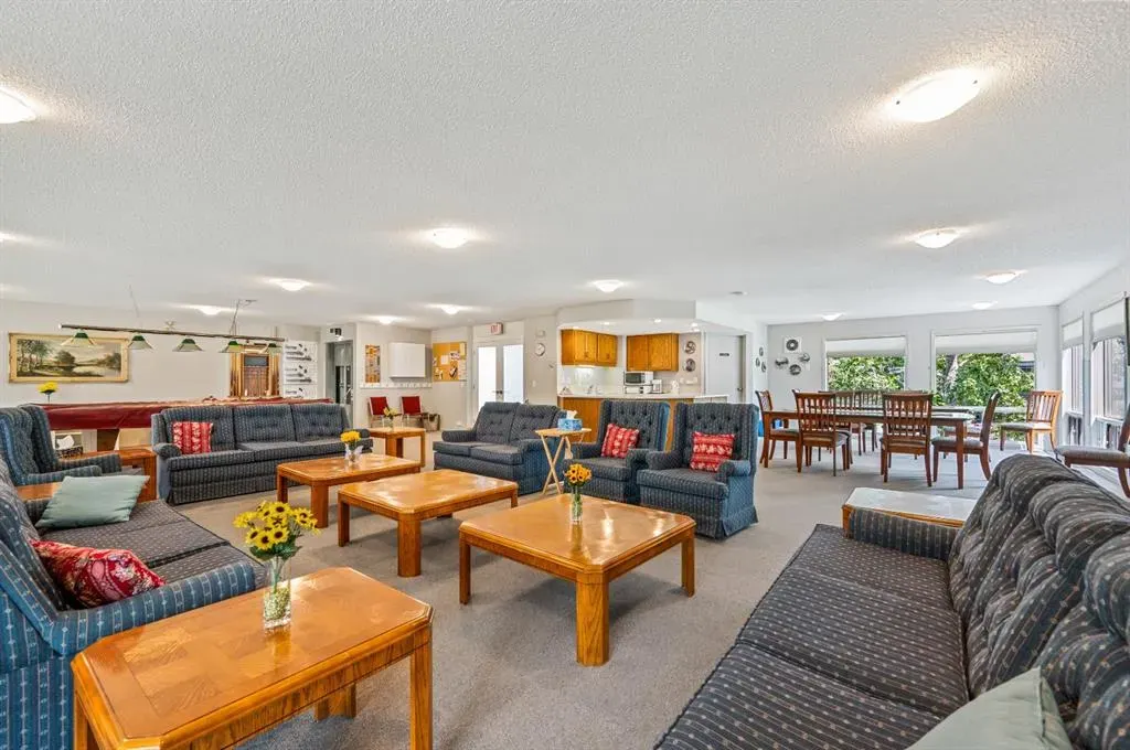 11 Coach Side Terrace SW