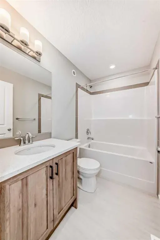 147 Bartlett Crescent SE