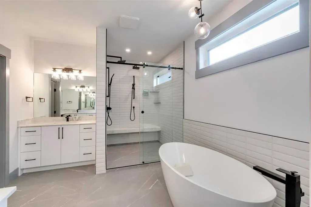 30 Roselawn Crescent NW