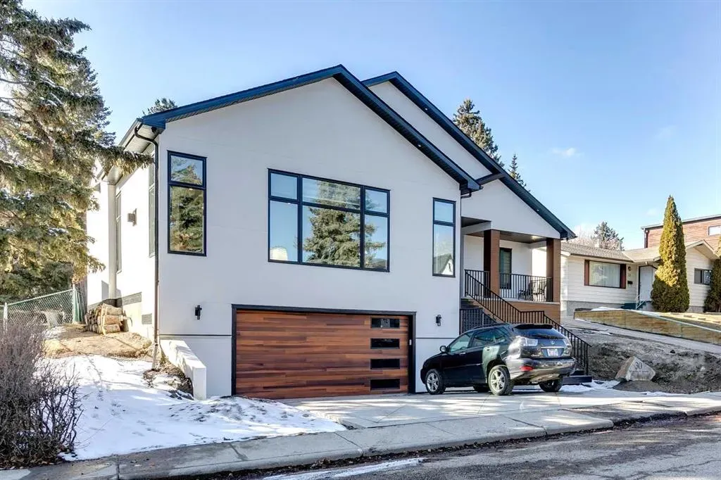 30 Roselawn Crescent NW