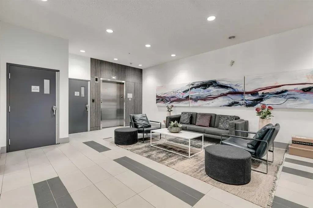 510 Edmonton Trail NE, #421