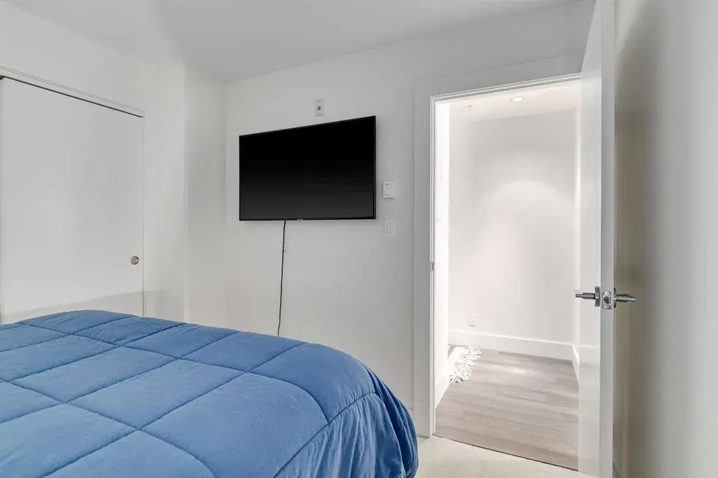 510 Edmonton Trail NE, #421