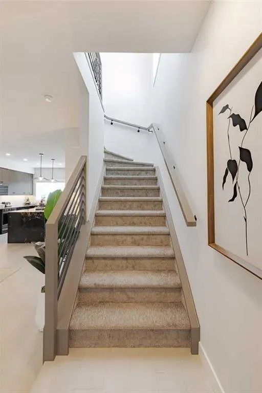 186 Bridgeport Circle W