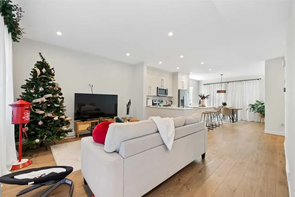 669 Savanna Boulevard NE, #218