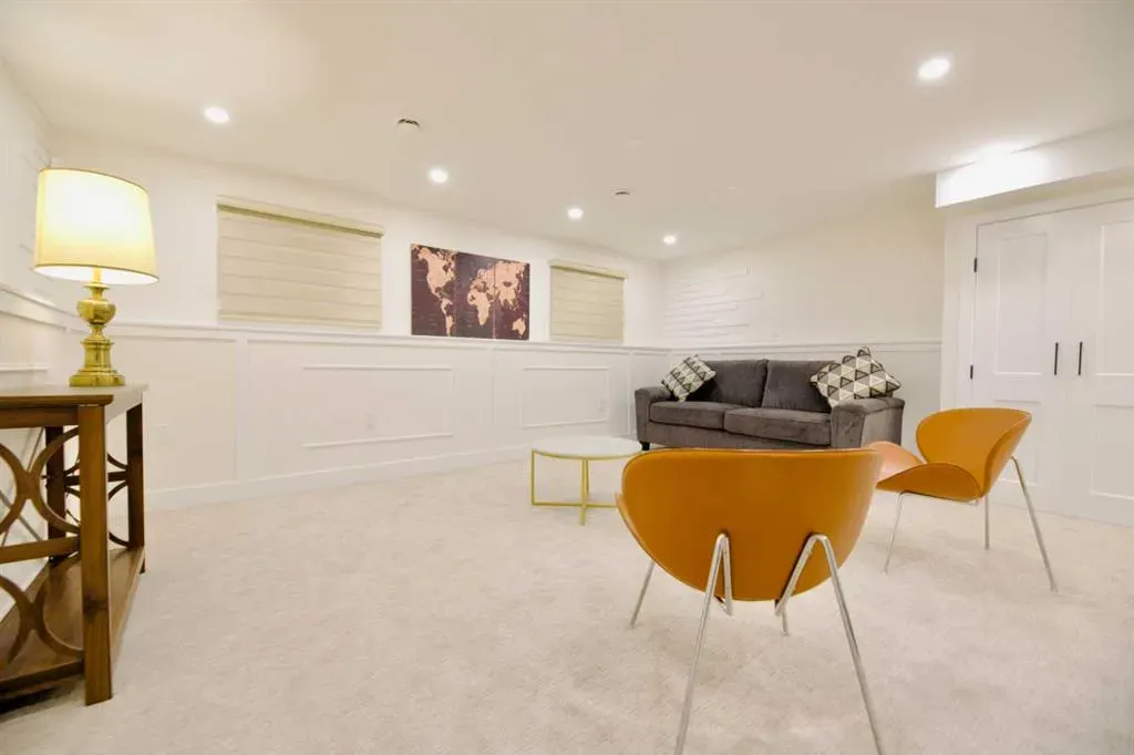 619 Arlington Drive SE