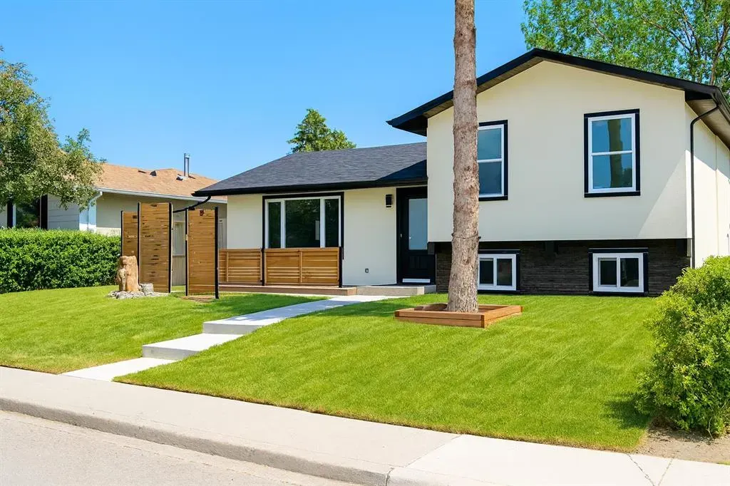 619 Arlington Drive SE