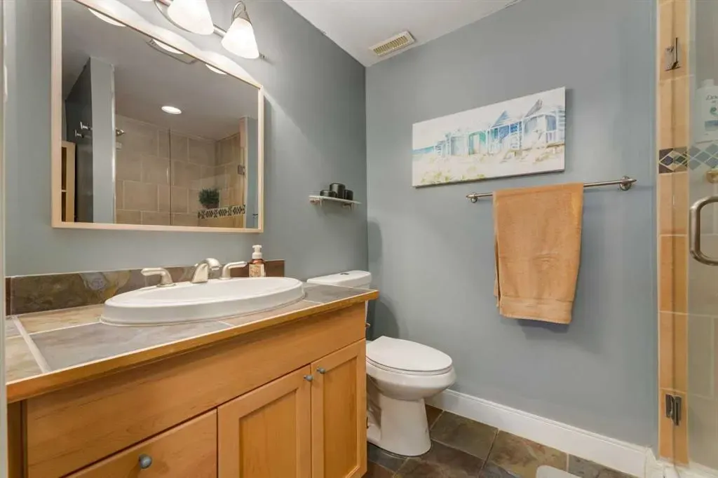 12044 Lake Emerald Crescent SE