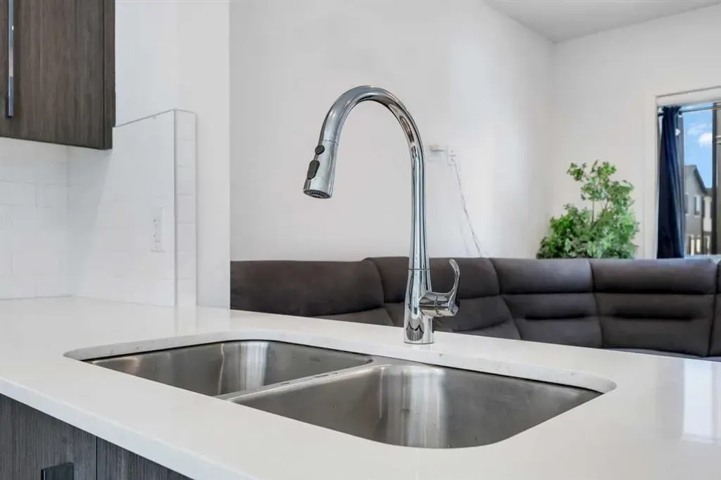 280 Chelsea Road, #1801