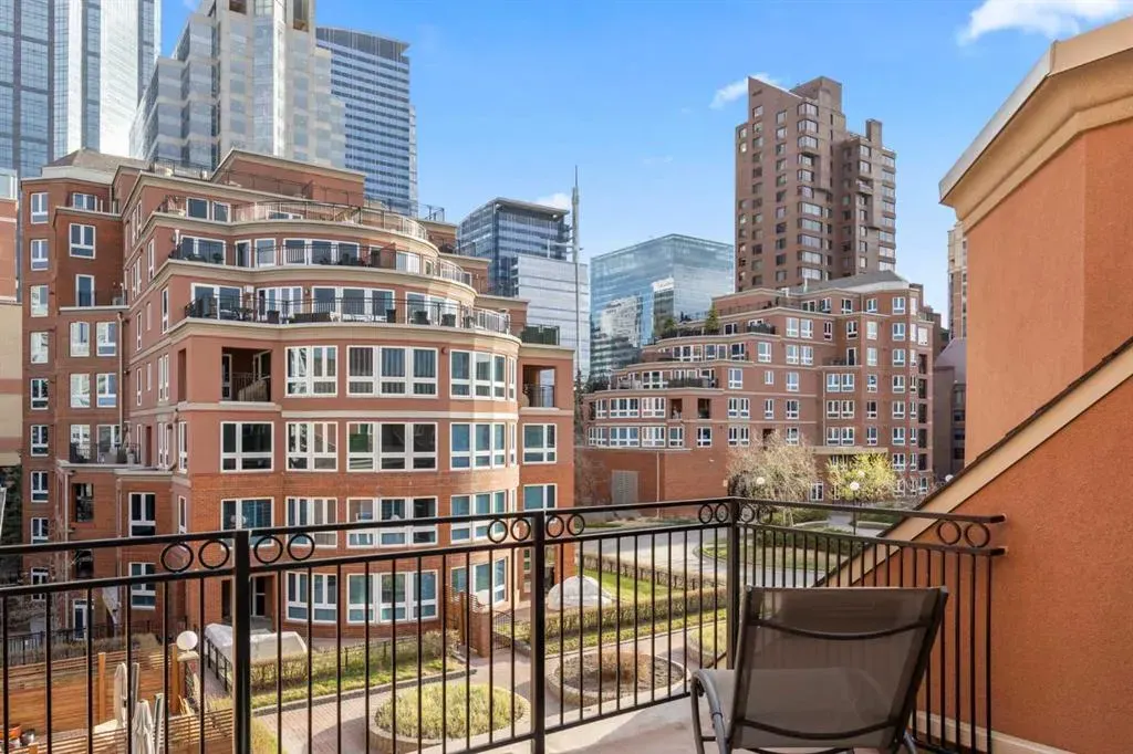 400 Eau Claire Avenue SW, #5206