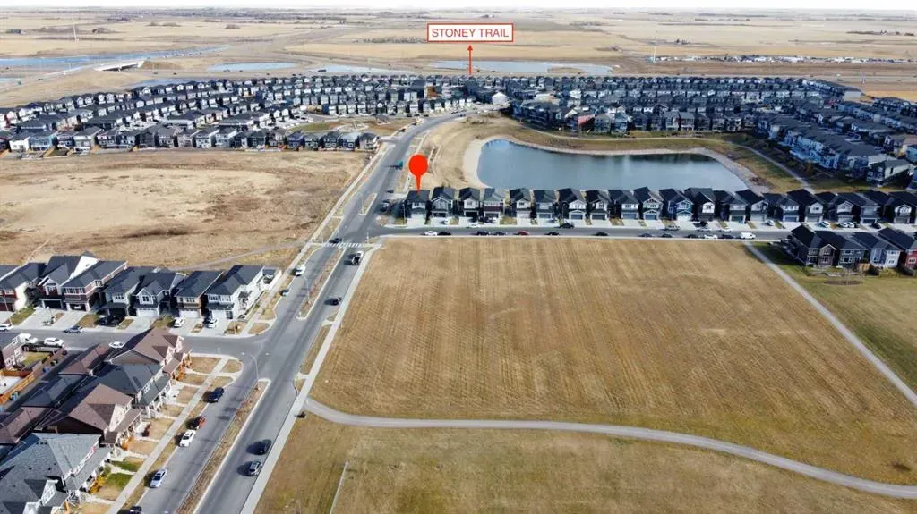 391 Corner Meadows Avenue NE