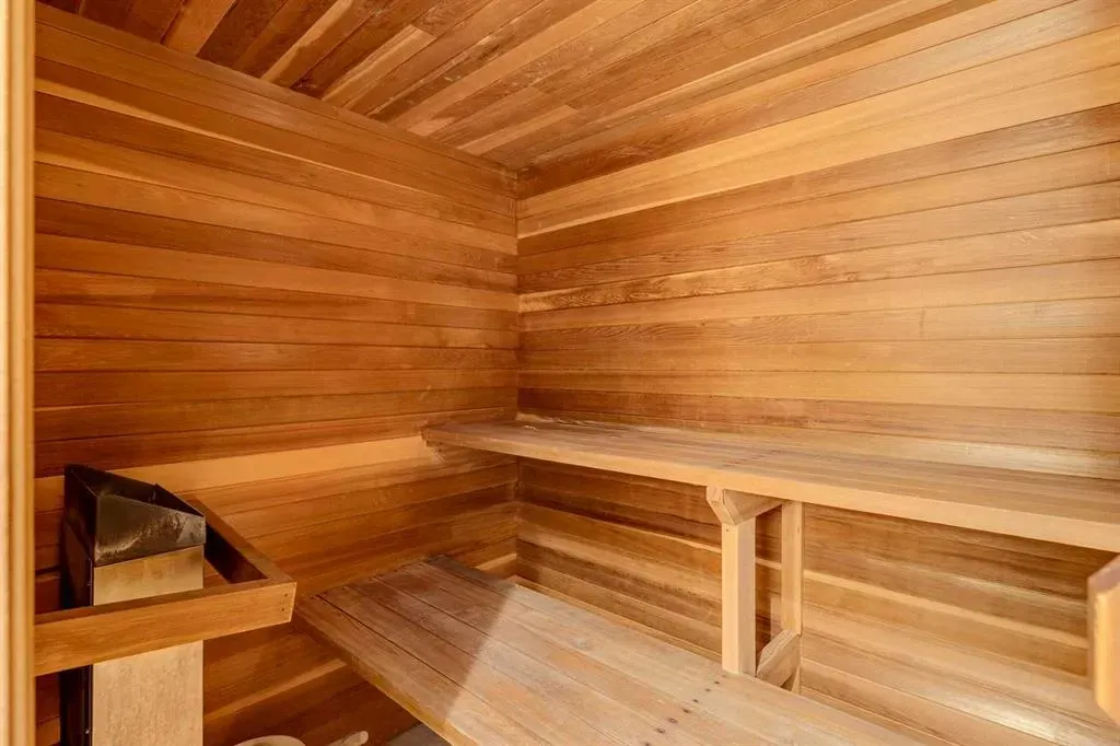 3020 Palliser Drive SW