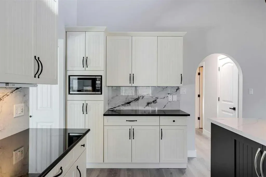 3020 Palliser Drive SW