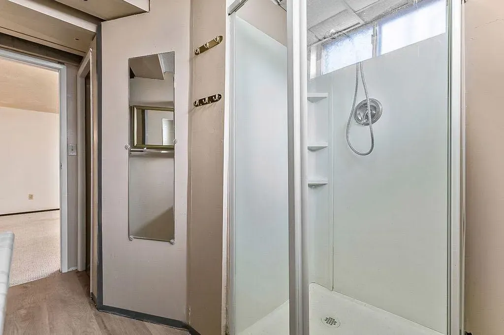 60 Rundlelawn Place NE