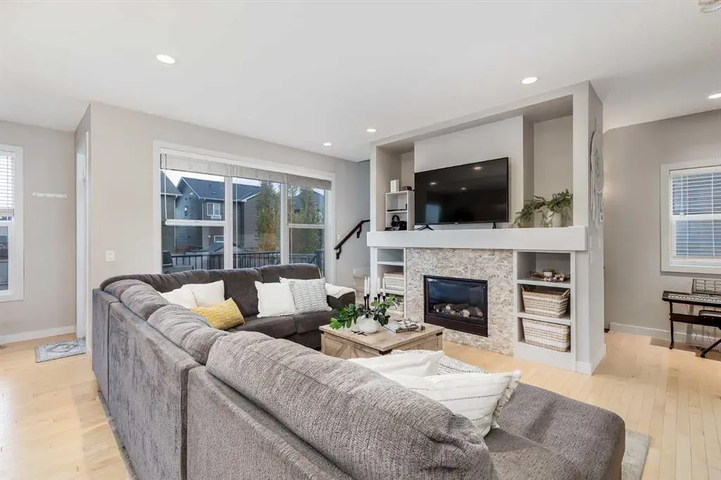 1908 Baywater Alley SW