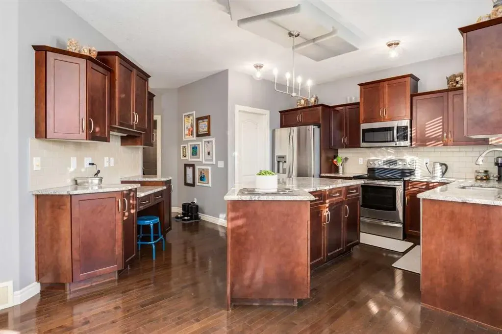 27 Tuscany Estates Drive NW