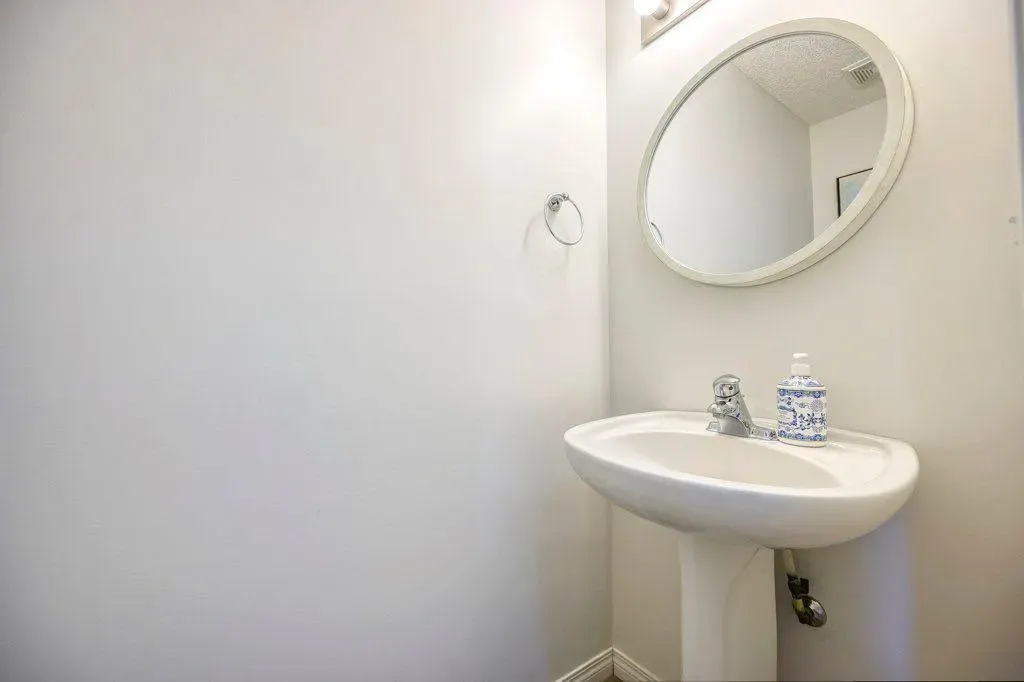 165 Bayside Point SW