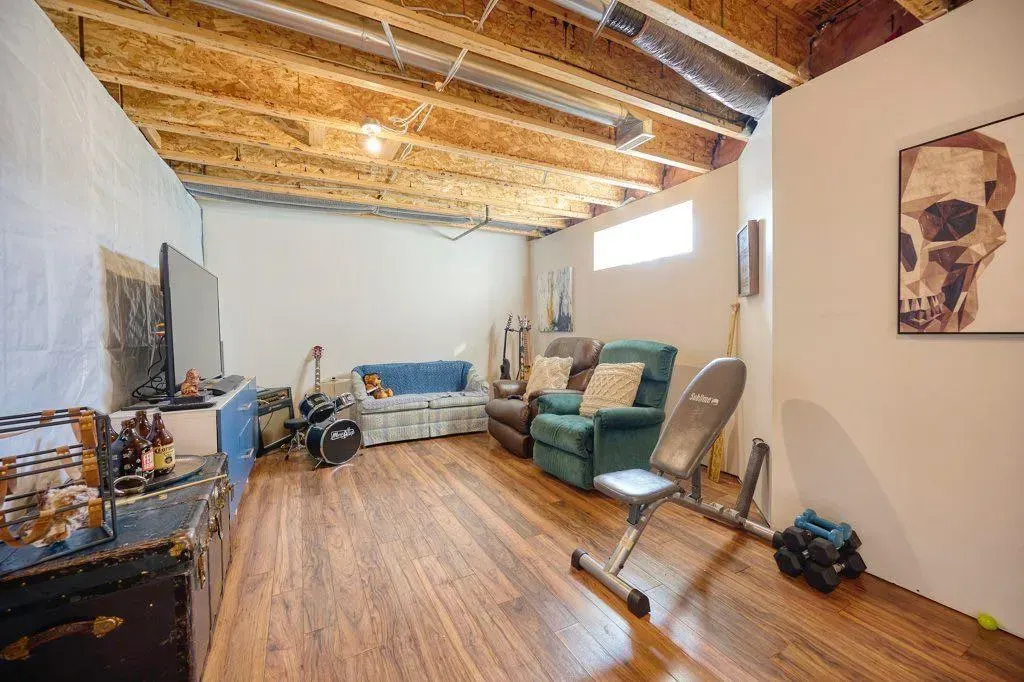 165 Bayside Point SW