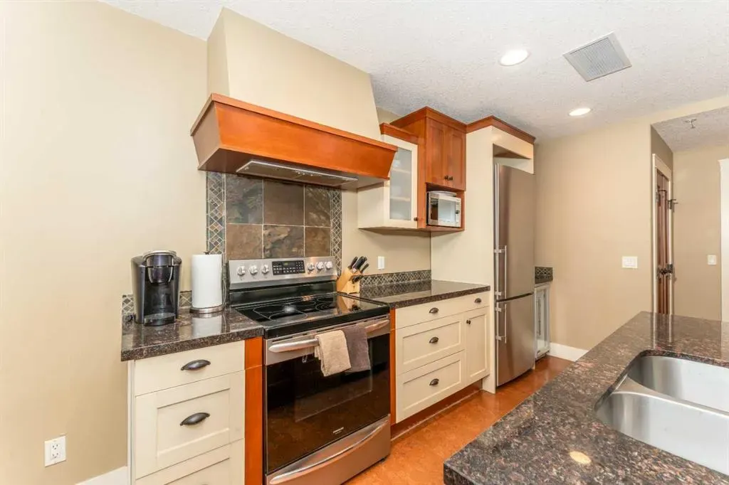 187 Kananaskis Way, #108