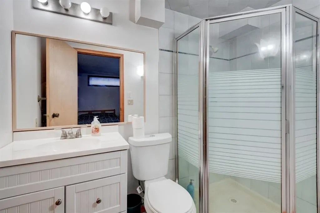 19 Woodglen Grove SW