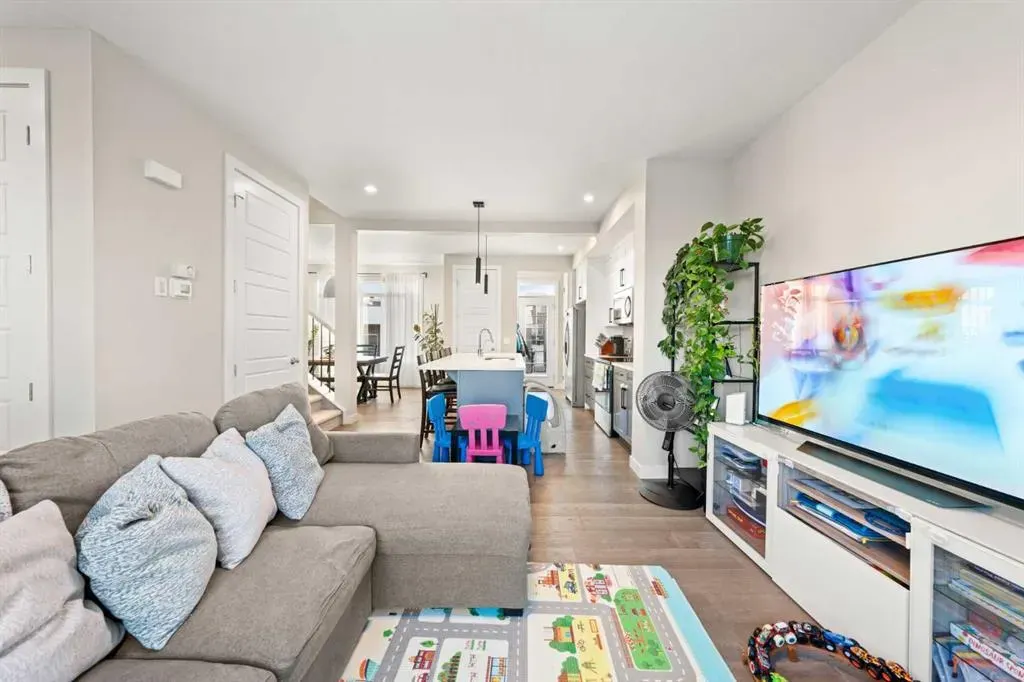 281 Waterford Boulevard