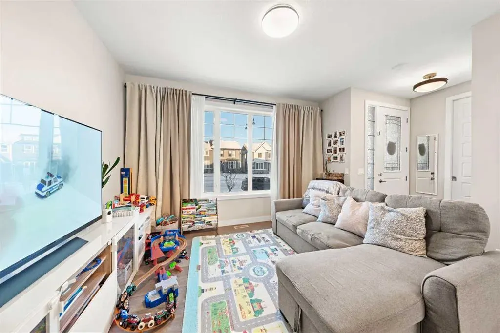 281 Waterford Boulevard