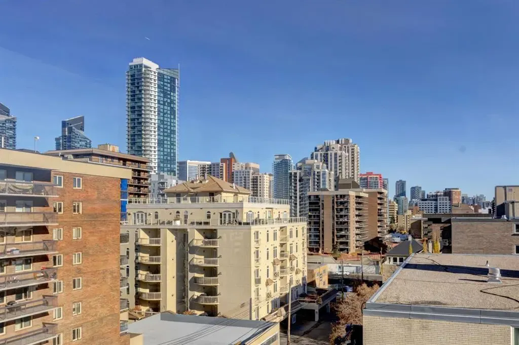 1334 13 Avenue SW, #701