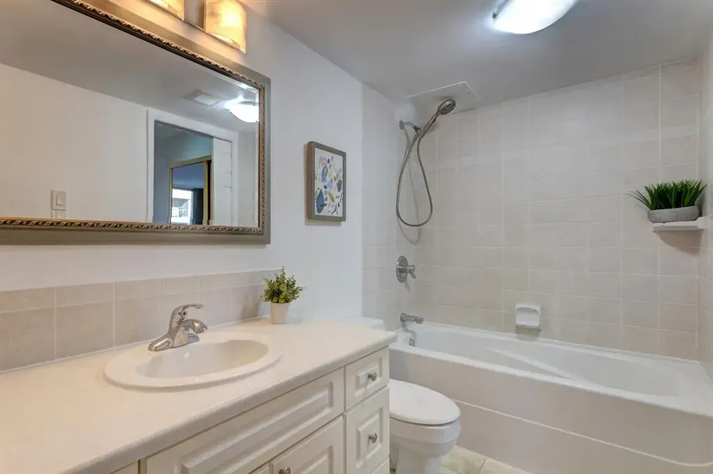 1334 13 Avenue SW, #701