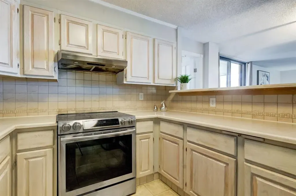 1334 13 Avenue SW, #701