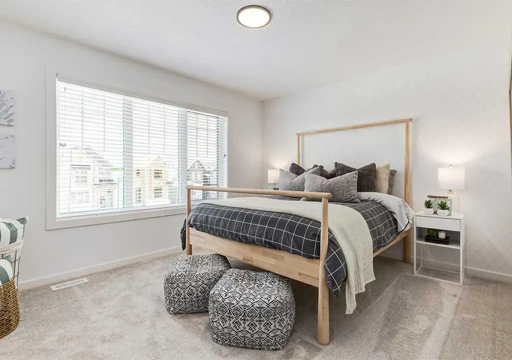 72 Lewisburg Close NE