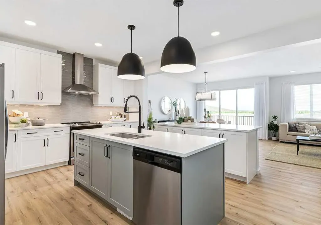 72 Lewisburg Close NE