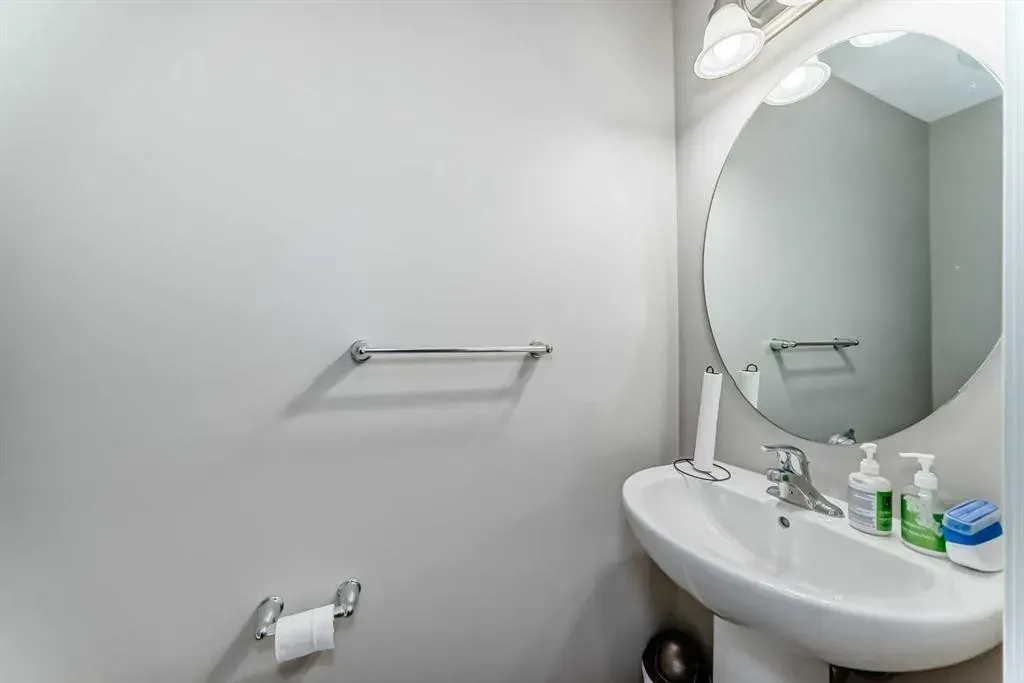 48 YORKVILLE Avenue SW