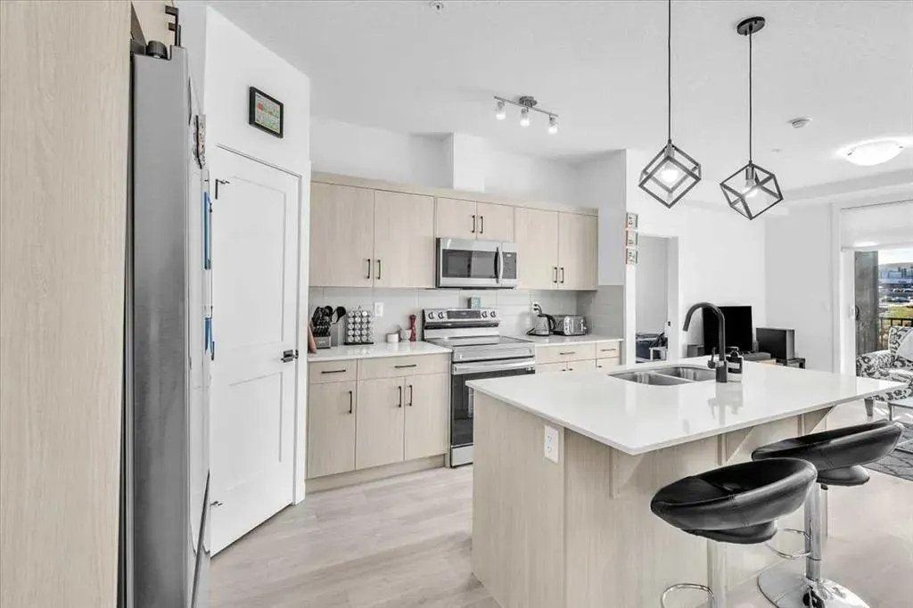 30 Sage Hill Walk NW, #305