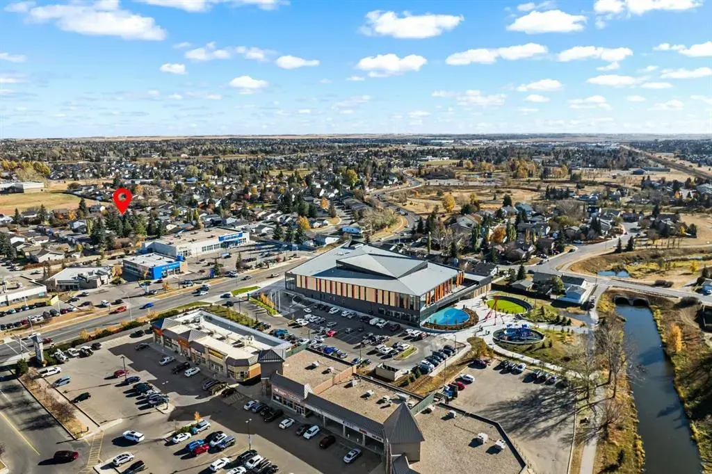 217 Acacia Crescent SE