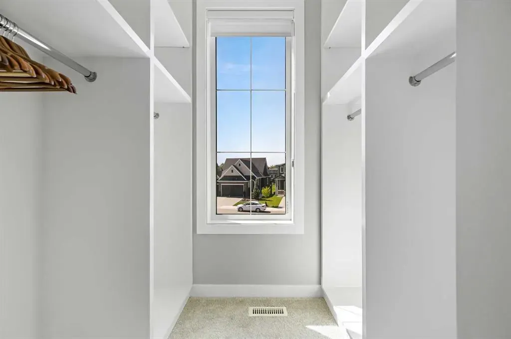 224 Cranbrook Drive SE