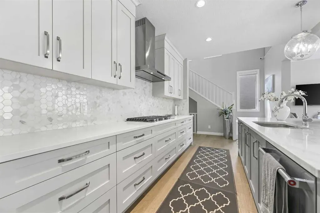 224 Cranbrook Drive SE