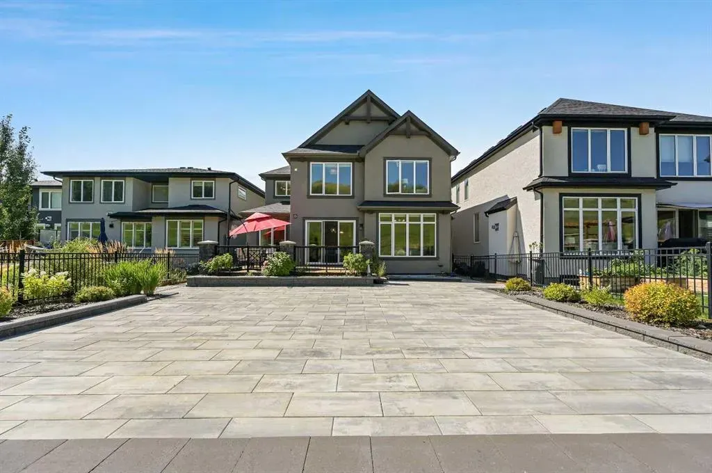 224 Cranbrook Drive SE