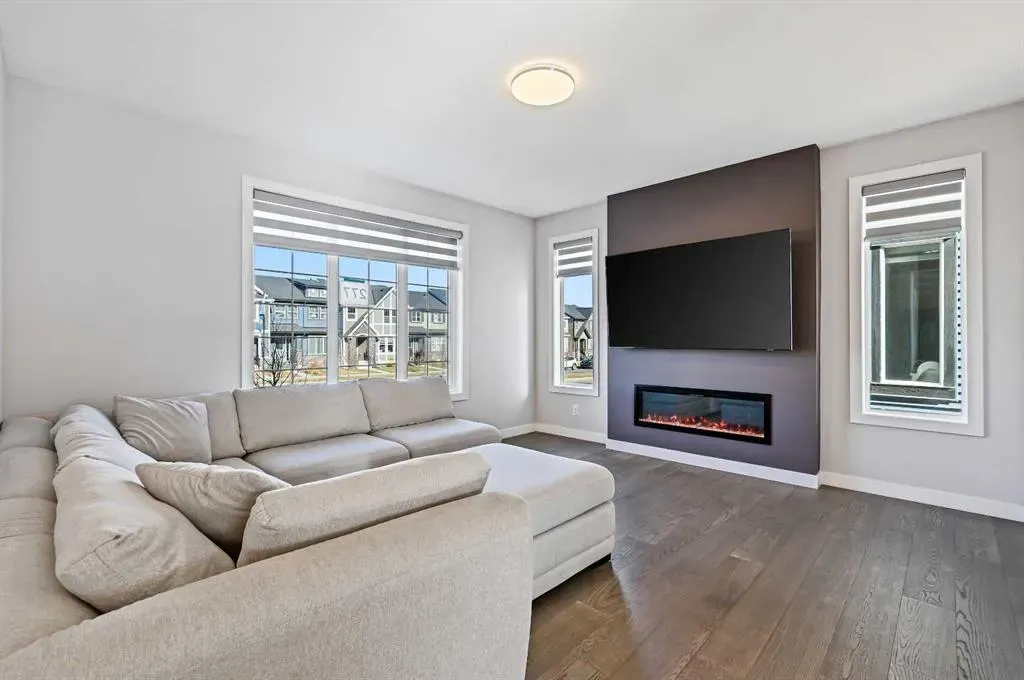 277 Waterford Boulevard