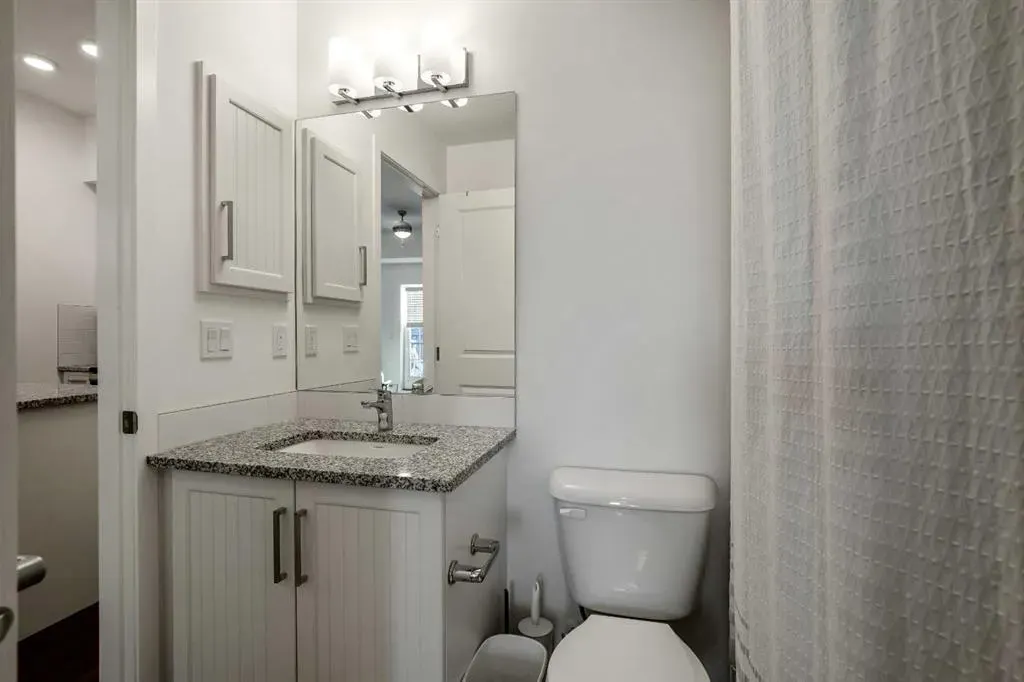 30 Mahogany Mews SE, #402