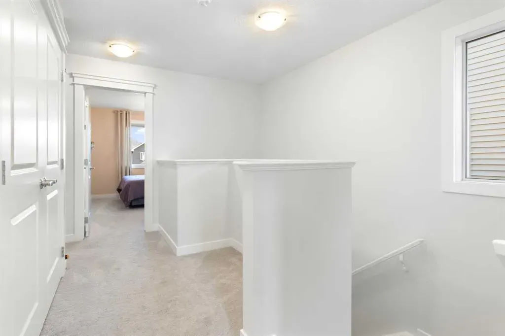 112 Fireside Crescent