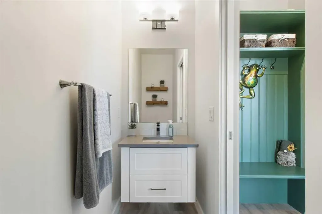 112 Fireside Crescent