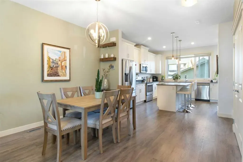 112 Fireside Crescent