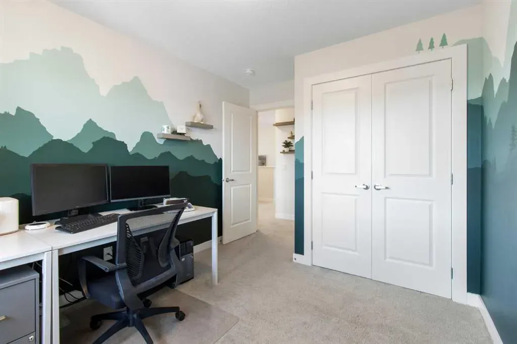 112 Fireside Crescent