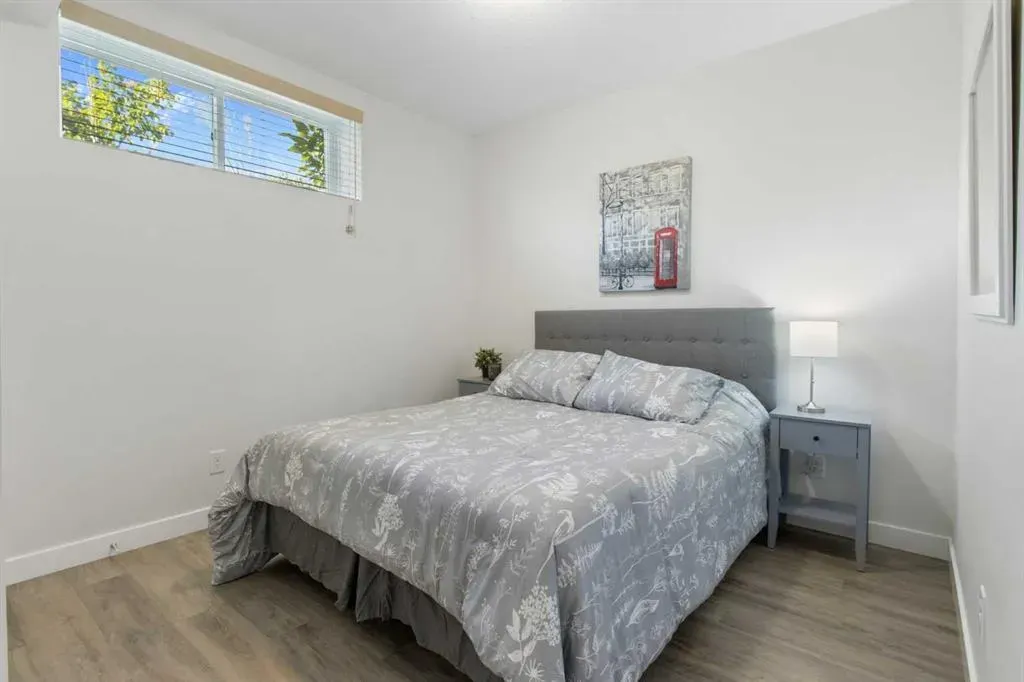 112 Fireside Crescent