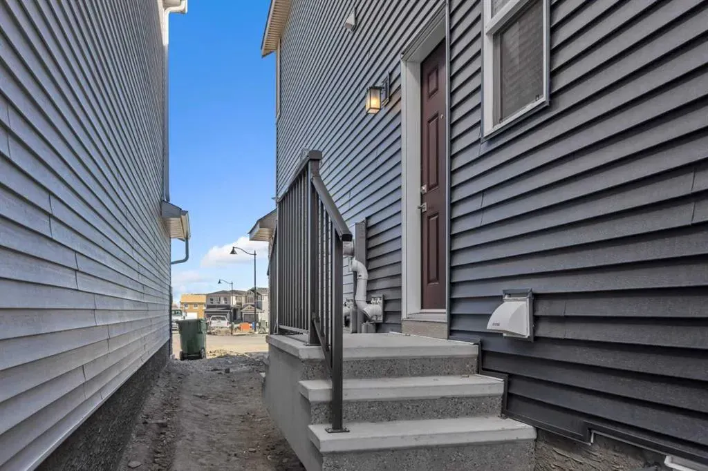 139 Homestead Common NE