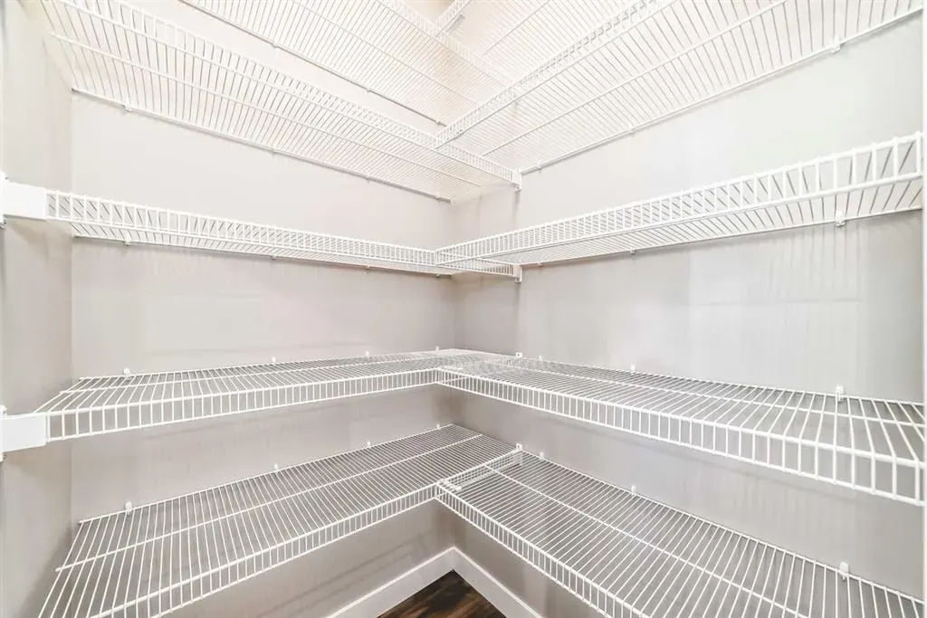 419 Hotchkiss Manor SE