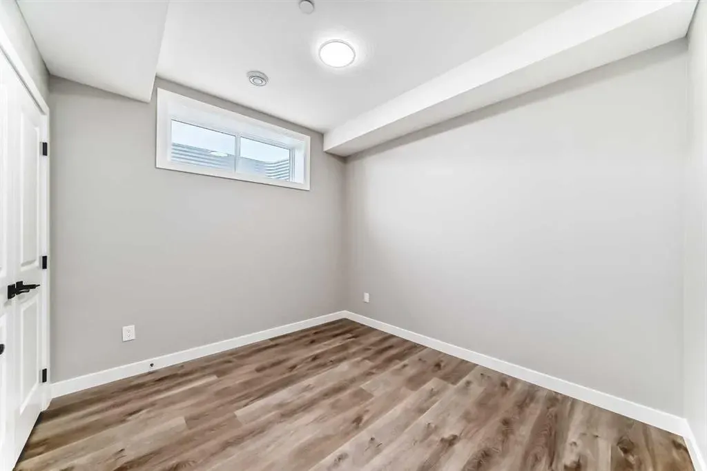 419 Hotchkiss Manor SE